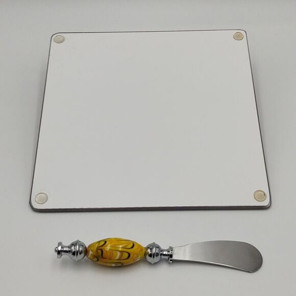 Cheese Plate & Spreader Marbleized Glass By Two's Company - Picture 6 of 7